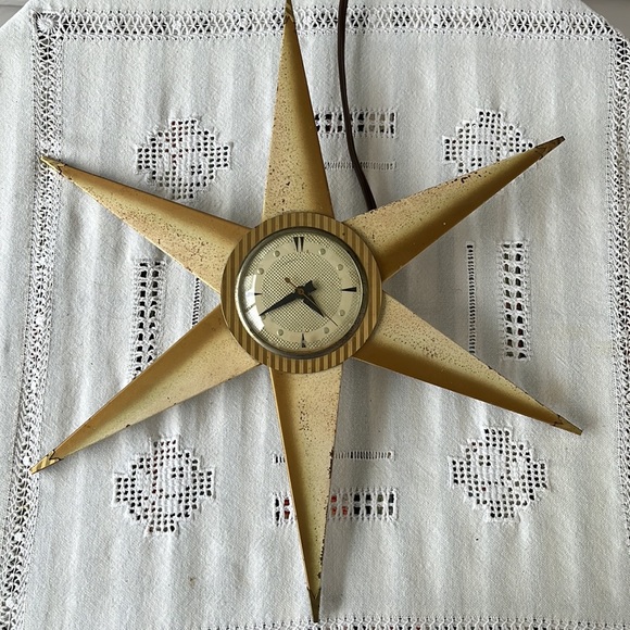 Vintage Mid-Century Atomic Star Clock by Bilt-Rite 20.5 Inches - Picture 9 of 16